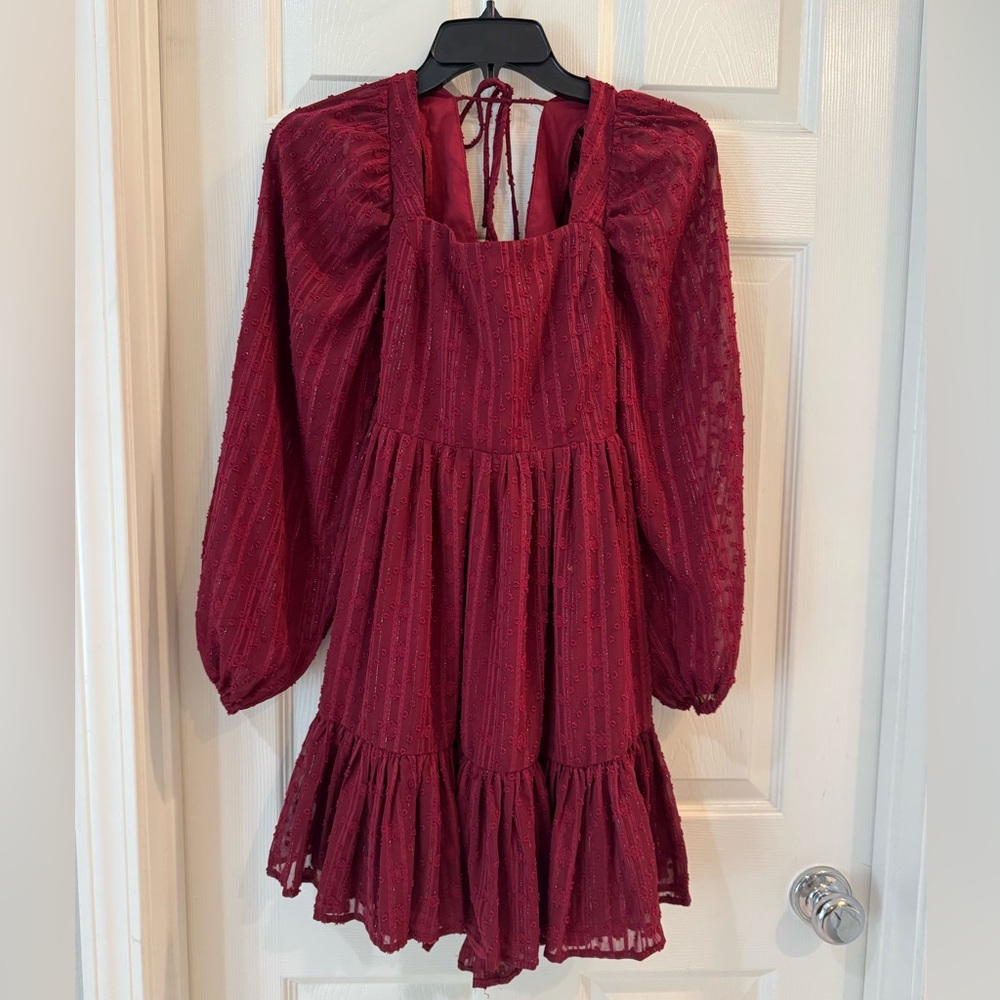 ❤️ Lulus Burgundy Ruffle Dress (NEW with Tags!) ❤️